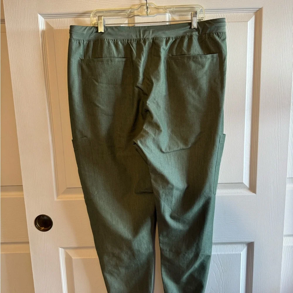 Mandala Green Jogger Scrub Pants Size XL - Picture 2 of 6